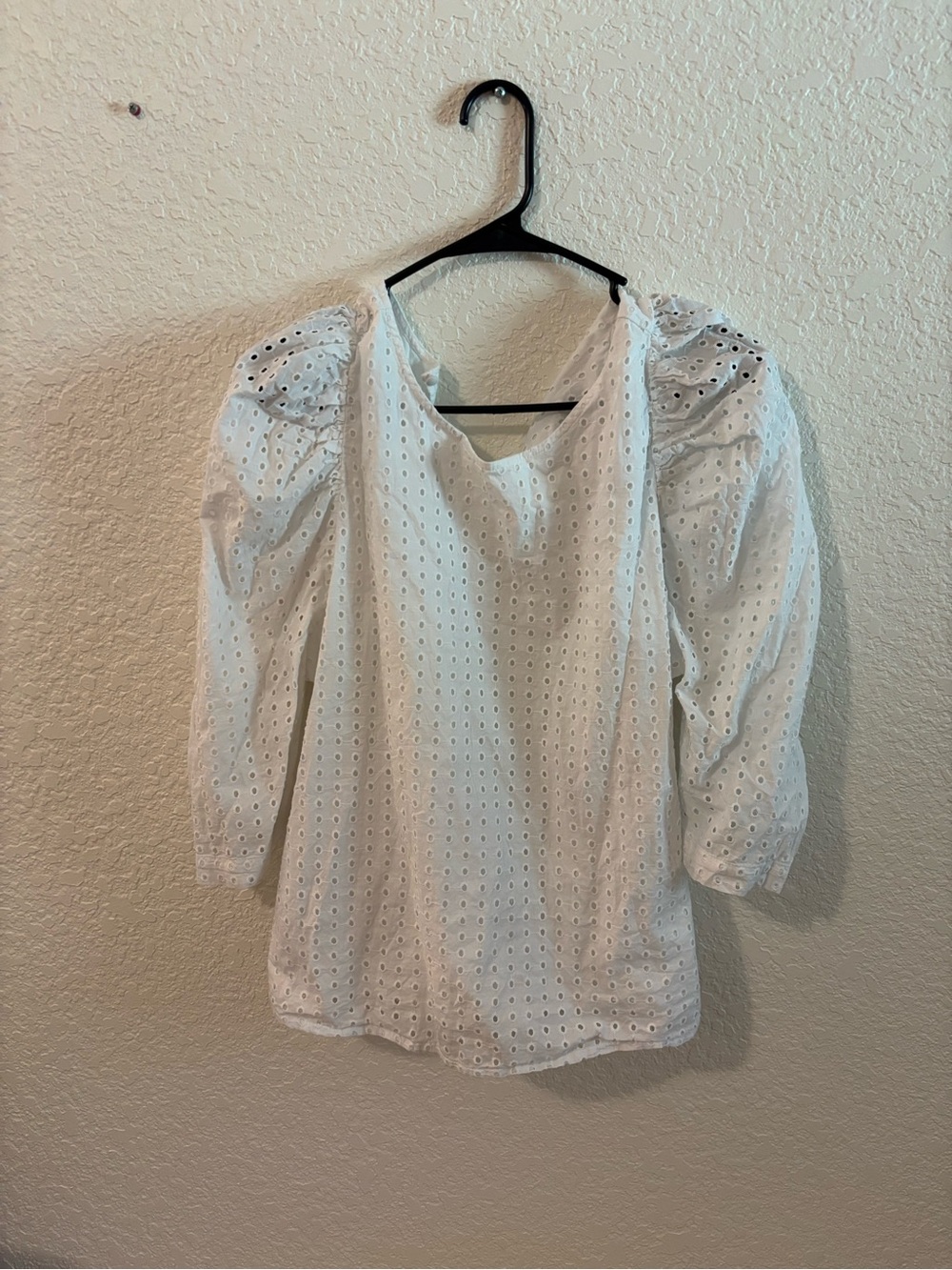 a new day White Eyelet Puff-Sleeve Blouse